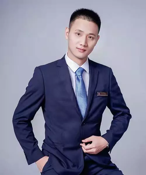 关怀顾问